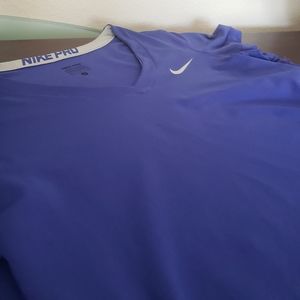 🏌️‍♀️Nike Pro Athletic Top🏌️‍♀️